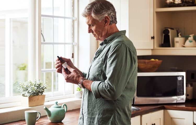 How Seniors Can Benefit from CBD